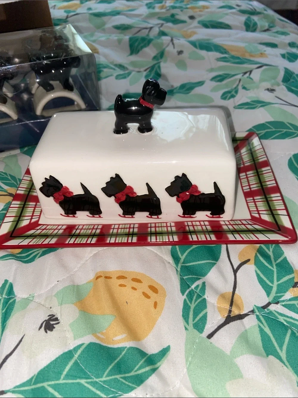 KATE WILLIAMS SCOTTIE PLAID Terrier Finial Ceramic Butter Dish